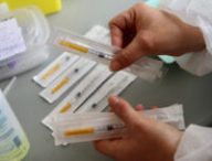 Campagne de vaccination à la préfecture des Yvelines de Versailles. // Source : Flickr/CC/Nicolas DUPREY / CD 78 (photo recadrée)