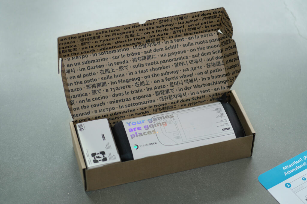 Packaging du Steam Deck de Valve // Source : Valve Packaging du Steam Deck de Valve // Source : Valve