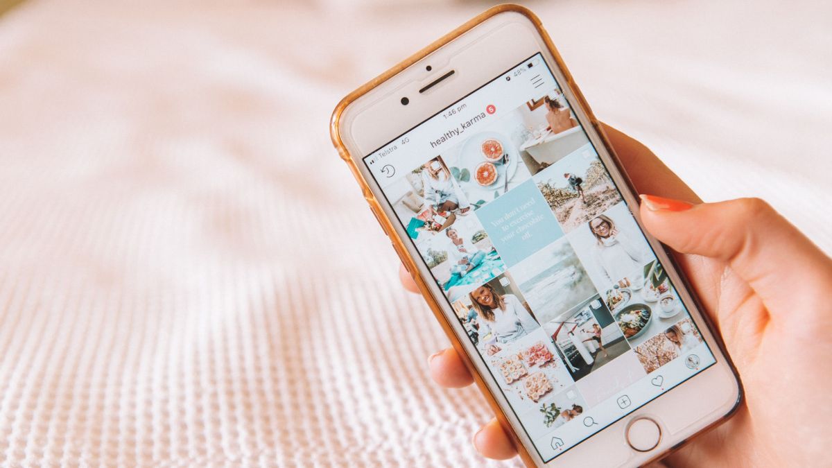 Instagram va remettre la timeline chronologique // Source : Maddi Bazzocco / Unsplash Instagram va remettre la timeline chronologique // Source : Maddi Bazzocco / Unsplash