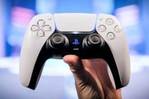 La manette de la PS5. // Source : Numerama