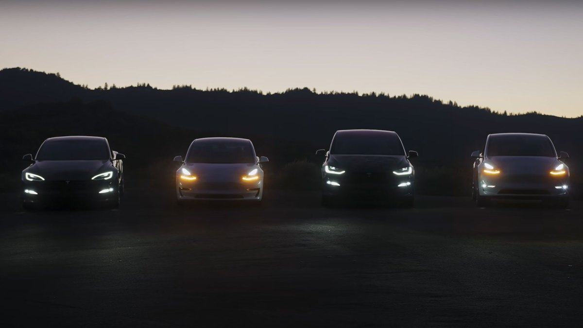 Tesla Light Show - mise à jour de Noel // Source : Tesla Tesla Light Show - mise à jour de Noel // Source : Tesla