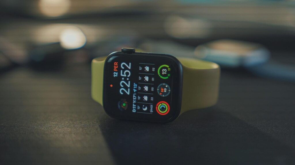Apple Watch SE // Source : Onur Binay — Unsplash Apple Watch SE // Source : Onur Binay — Unsplash
