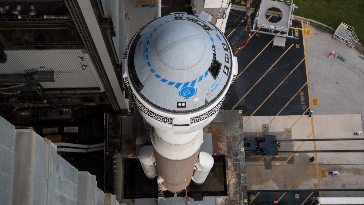 CST-100 Starliner. // Source : NASA/Aubrey Gemignani via Flickr CST-100 Starliner. // Source : NASA/Aubrey Gemignani via Flickr