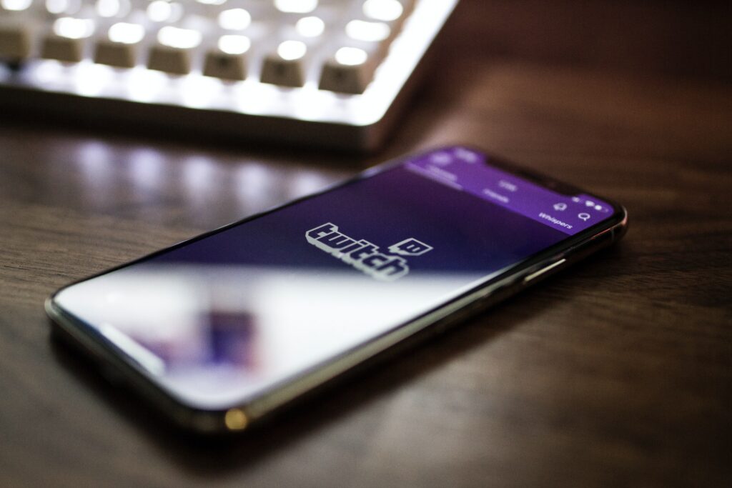 Les bots sur Twitch sont un problème d'une ampleur impressionnante // Source : Caspar Camille Rubin / Unsplash Les bots sur Twitch sont un problème d'une ampleur impressionnante // Source : Caspar Camille Rubin / Unsplash