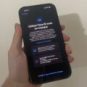 iOS 15.4 permet de déverrouiller son iPhone avec un masque. // Source : Numerama