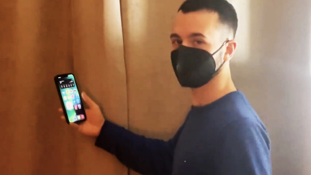 Face ID marchera avec le masque // Source : Nicolas Lellouche pour Numerama Face ID marchera avec le masque // Source : Nicolas Lellouche pour Numerama