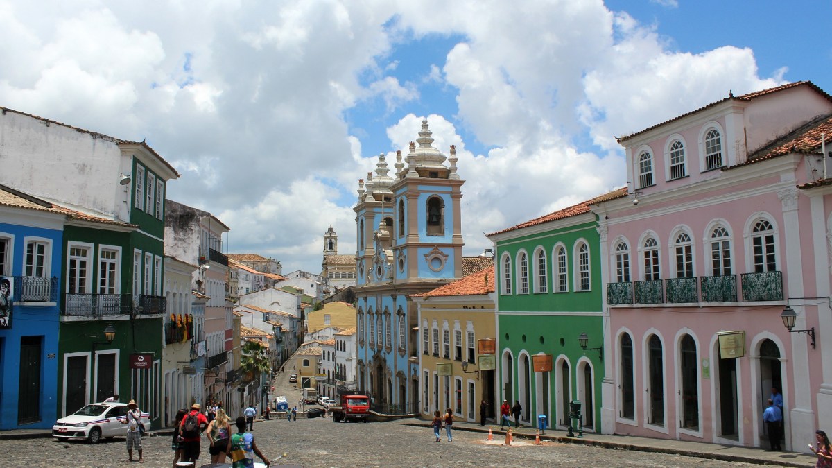 Source : https://pixabay.com/fr/photos/pelourinho-salvador-bahia-tourisme-4681372/ Source : https://pixabay.com/fr/photos/pelourinho-salvador-bahia-tourisme-4681372/