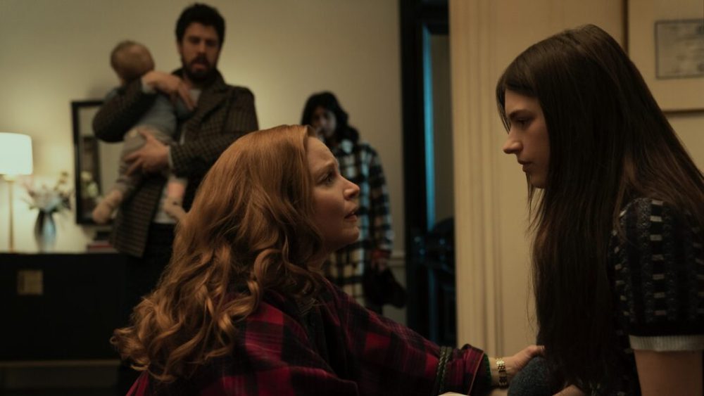 La troisième saison de Servant donne toujours des frissons, à l'image des films de son producteur, M. Night Shyamalan // Source : Apple TV+ La troisième saison de Servant donne toujours des frissons, à l'image des films de son producteur, M. Night Shyamalan // Source : Apple TV+