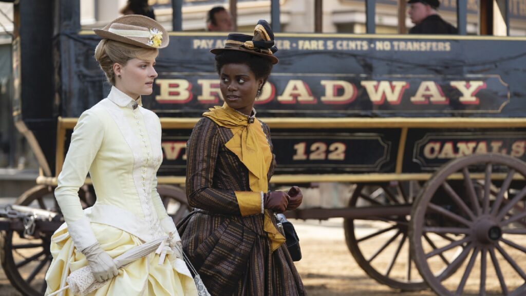 Louisa Jacobson (Marian) et Denée Brenton (Peggy) sont toutes les deux formidables dans The Gilded Age // Source : Alison Cohen Rosa/HBO Louisa Jacobson (Marian) et Denée Brenton (Peggy) sont toutes les deux formidables dans The Gilded Age // Source : Alison Cohen Rosa/HBO