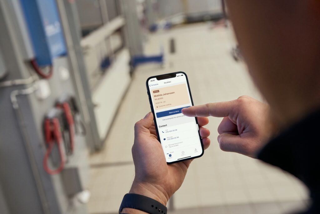 Bien entendu, il y a aussi une app sur iPhone. // Source : Volvo / Apple Bien entendu, il y a aussi une app sur iPhone. // Source : Volvo / Apple