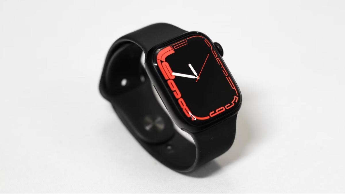 Apple Watch Series 7 // Source : Unsplash Apple Watch Series 7 // Source : Unsplash