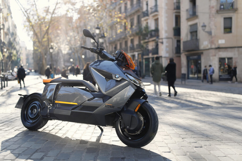 Le BMW CE 04 // Source : BMW Le BMW CE 04 // Source : BMW