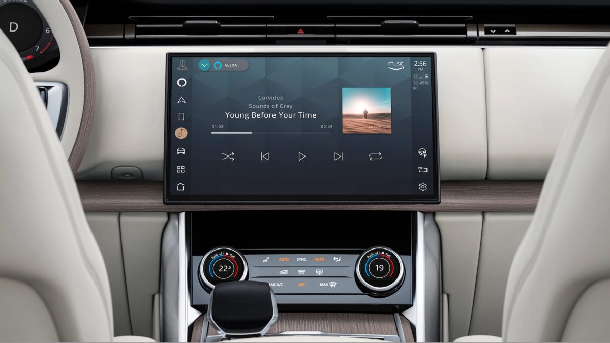 Amazon Alexa dans la Jaguar I-Pace // Source : Jaguar Amazon Alexa dans la Jaguar I-Pace // Source : Jaguar