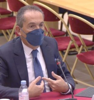 Patrick Drahi au Sénat, le 2 février 2022. // Source : Capture d'écran Sénat