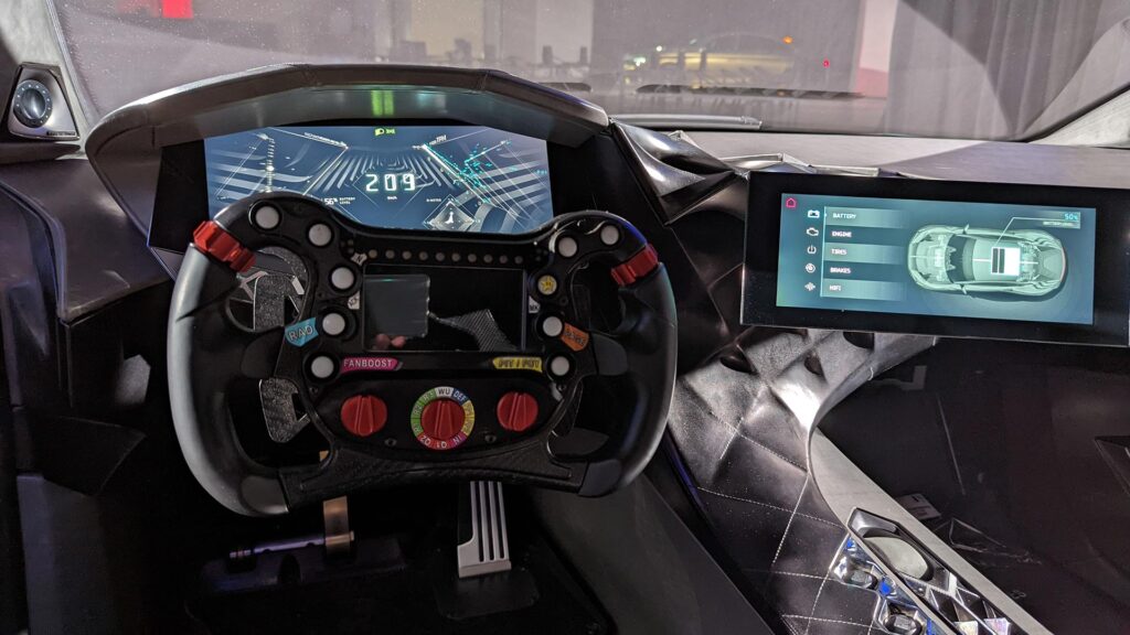 cockpit du concept DS E-TENSE PERFORMANCE // Source : Raphaelle Baut pour Numerama cockpit du concept DS E-TENSE PERFORMANCE // Source : Raphaelle Baut pour Numerama