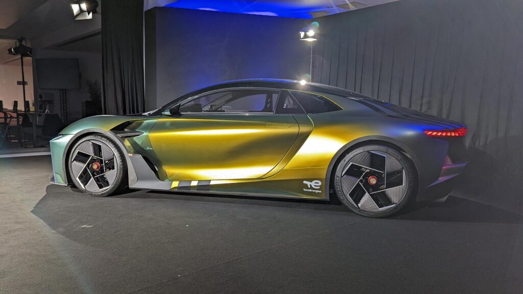 Concept DS E-TENSE PERFORMANCE // Source : Raphaelle Baut pour Numerama Concept DS E-TENSE PERFORMANCE // Source : Raphaelle Baut pour Numerama