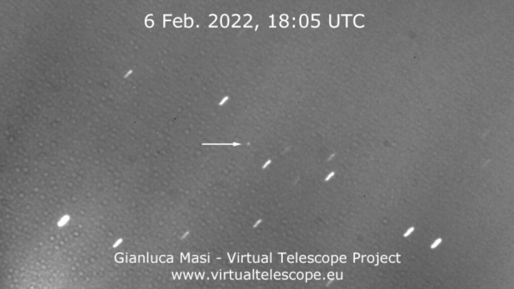 Le morceau de fusée qui heurtera bientôt la Lune. // Source : Gianluca Masi / Virtual Telescope (photo recadrée) Le morceau de fusée qui heurtera bientôt la Lune. // Source : Gianluca Masi / Virtual Telescope (photo recadrée)