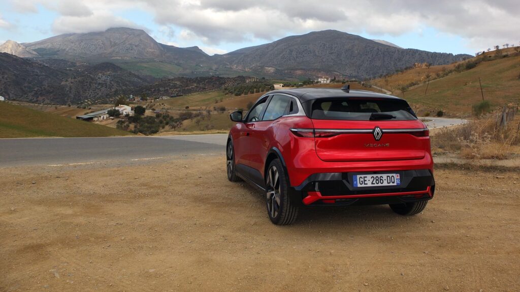 Renault Megane E-Tech EV60 // Source : Raphaelle Baut pour Numerama Renault Megane E-Tech EV60 // Source : Raphaelle Baut pour Numerama
