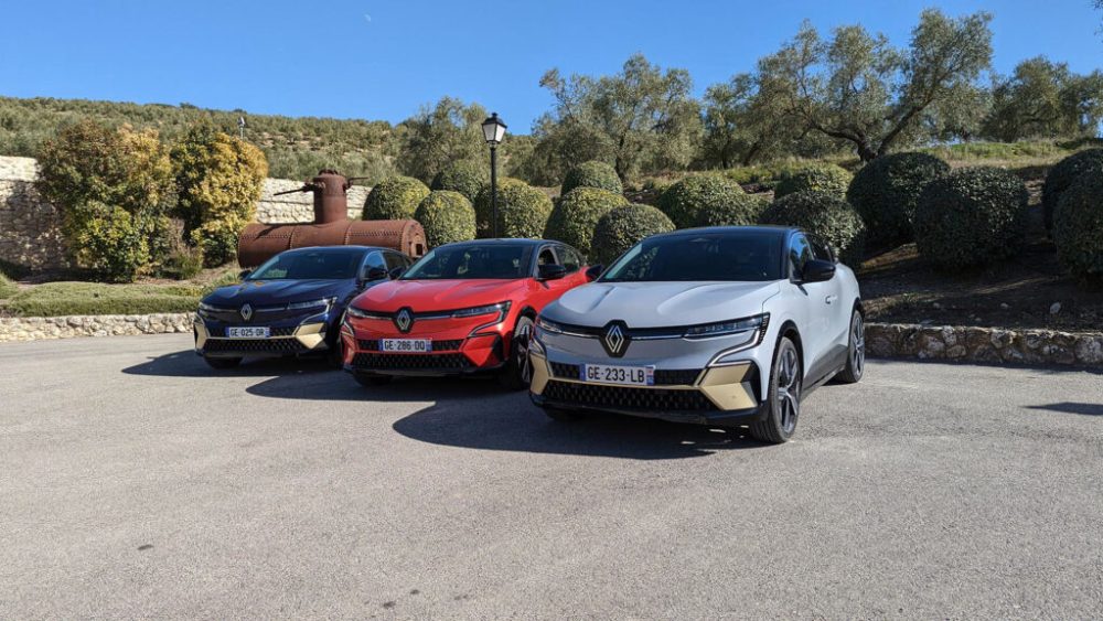 Renault Megane E-Tech Finitions Iconic & Techno // Source : Raphaelle Baut pour Numerama Renault Megane E-Tech Finitions Iconic & Techno // Source : Raphaelle Baut pour Numerama