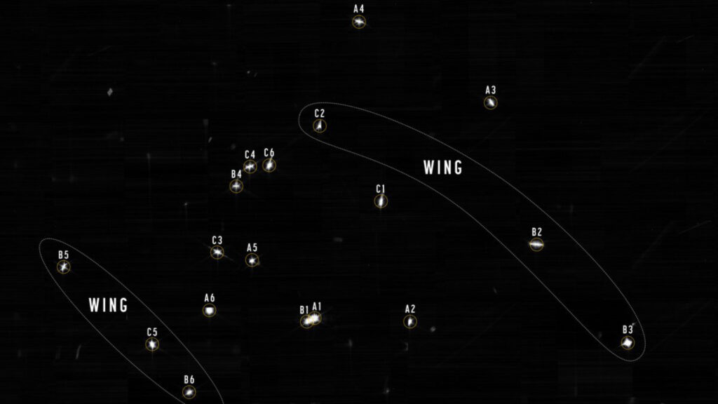 Les points vus par les segments du miroir de James Webb. // Source : Twitter @NASAWebb (photo recadrée)