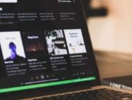 Spotify // Source : sgcdesignco / Unsplash Spotify // Source : sgcdesignco / Unsplash