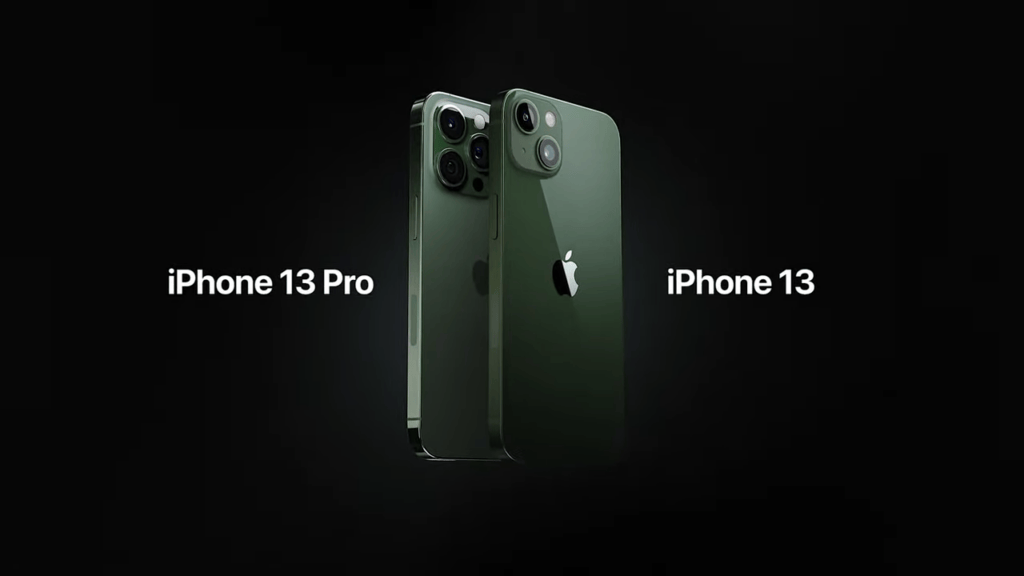 L'iPhone 13 et 13 Pro en vert // Source : Apple L'iPhone 13 et 13 Pro en vert // Source : Apple