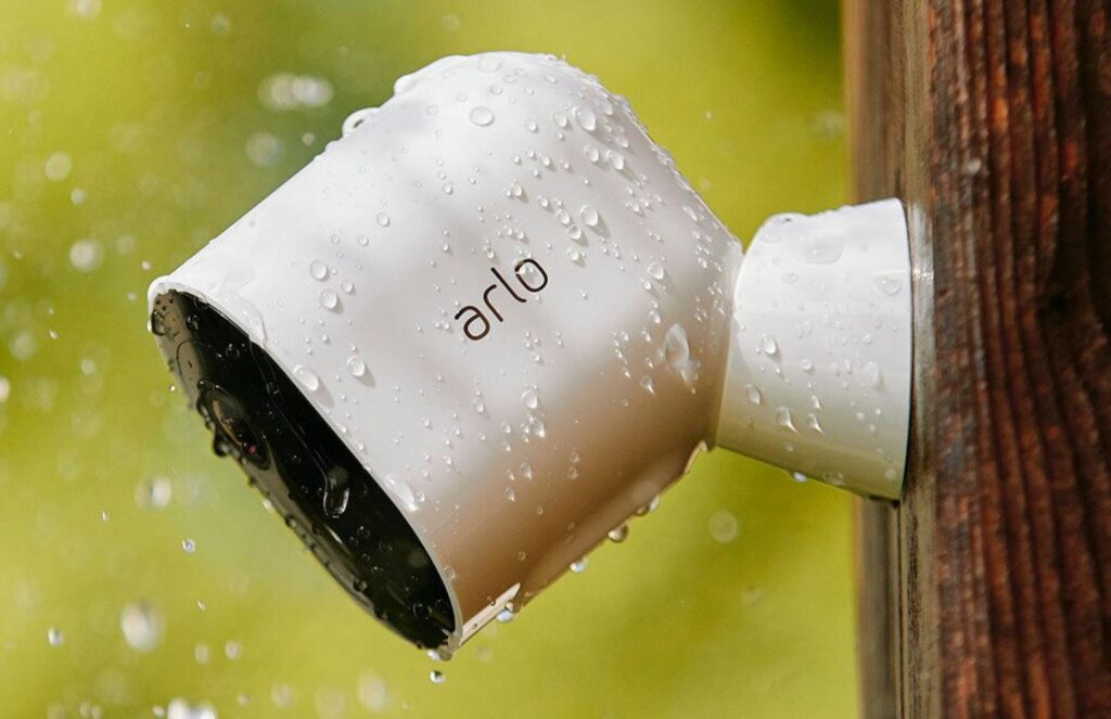 Arlo pro 4 // Source : Arlo Arlo pro 4 // Source : Arlo