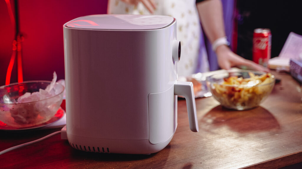 Friteuse Xiaomi // Source : Louise Audry pour Numerama Friteuse Xiaomi // Source : Louise Audry pour Numerama