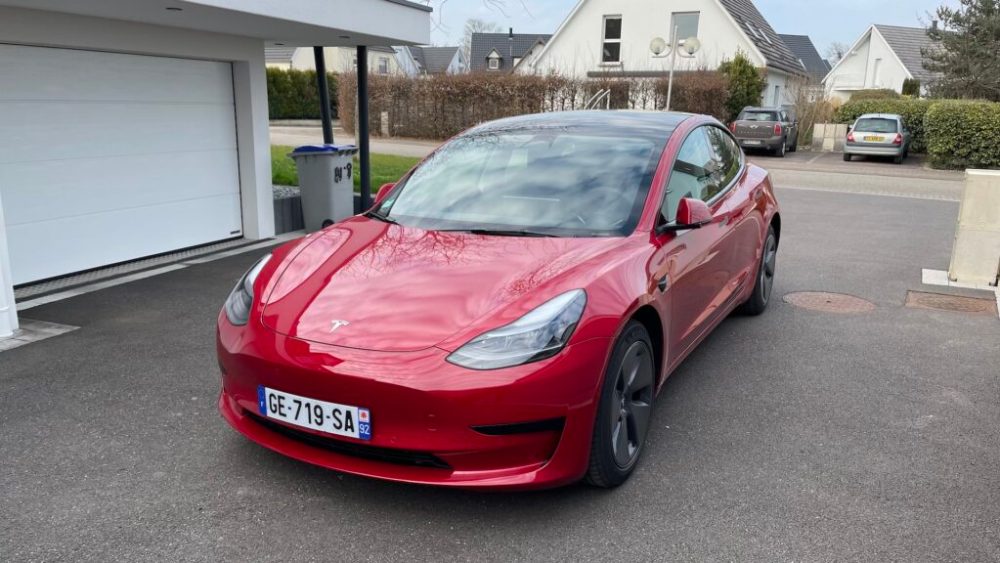 Tesla Model 3 (2022) // Source : Maxime Claudel pour Numerama Tesla Model 3 (2022) // Source : Maxime Claudel pour Numerama