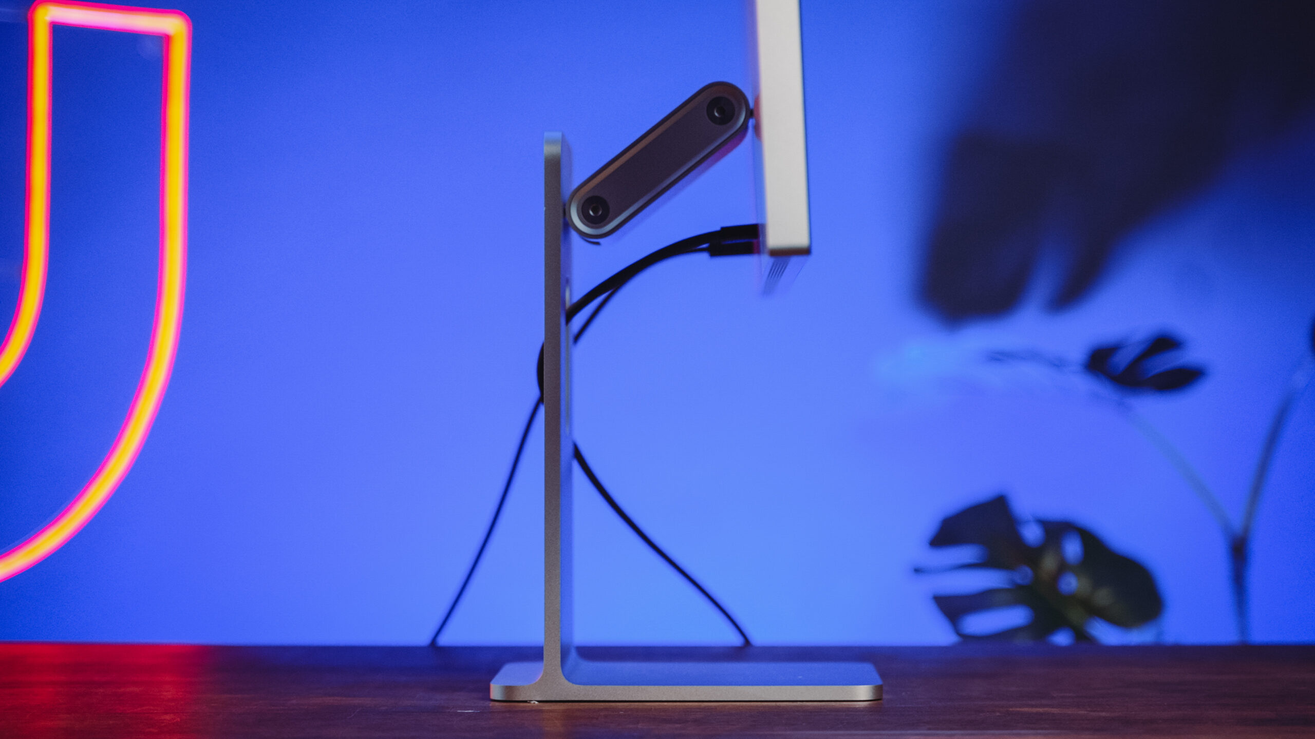Le Studio Display en haut.