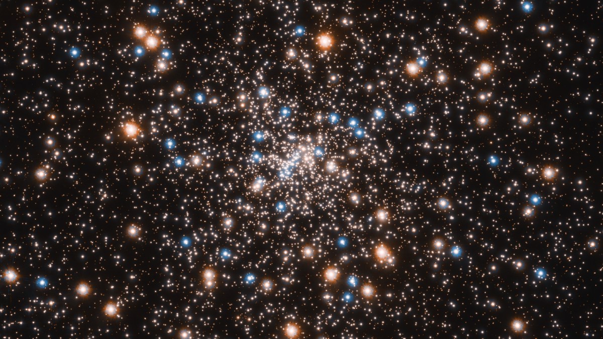Amas globulaire NGC 6397 vu par Hubble. // Source : Flickr/CC/ESA/Hubble & NASA, L. Stanghellini (photo recadrée) Amas globulaire NGC 6397 vu par Hubble. // Source : Flickr/CC/ESA/Hubble & NASA, L. Stanghellini (photo recadrée)