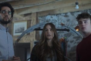 Omar Mebrouk, Jade Pedri et Thomas Chomel dans Parallèles // Source : Disney+