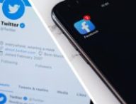 Facebook, Twitter. // Source : Pexels Facebook, Twitter. // Source : Pexels
