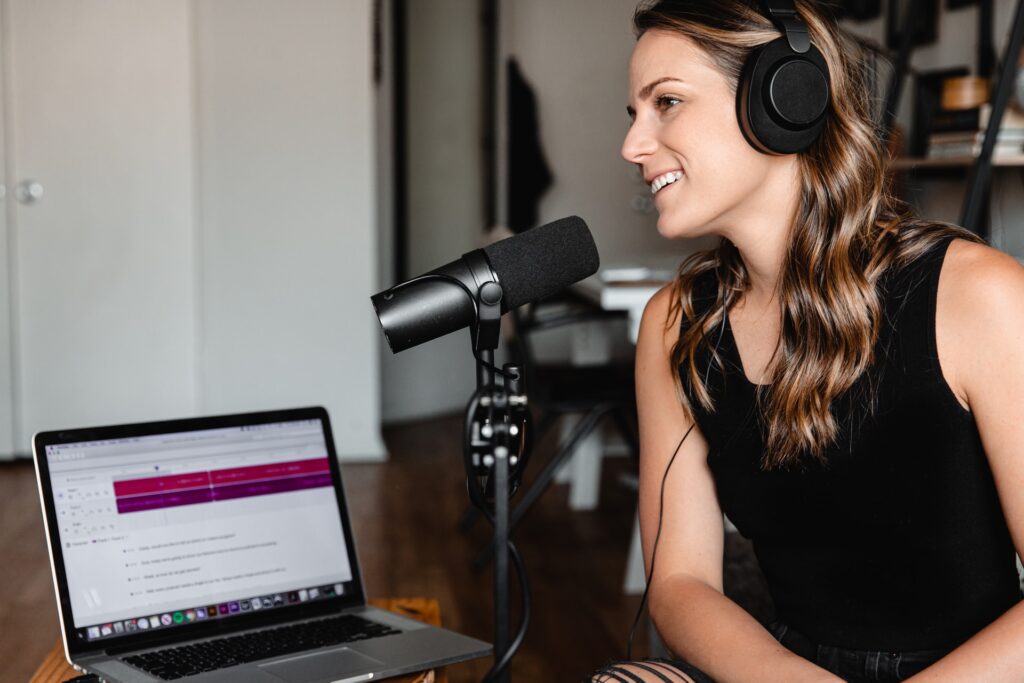 Tout le monde peut faire son propre podcast // Source : Soundtrap / Unsplash Tout le monde peut faire son propre podcast // Source : Soundtrap / Unsplash