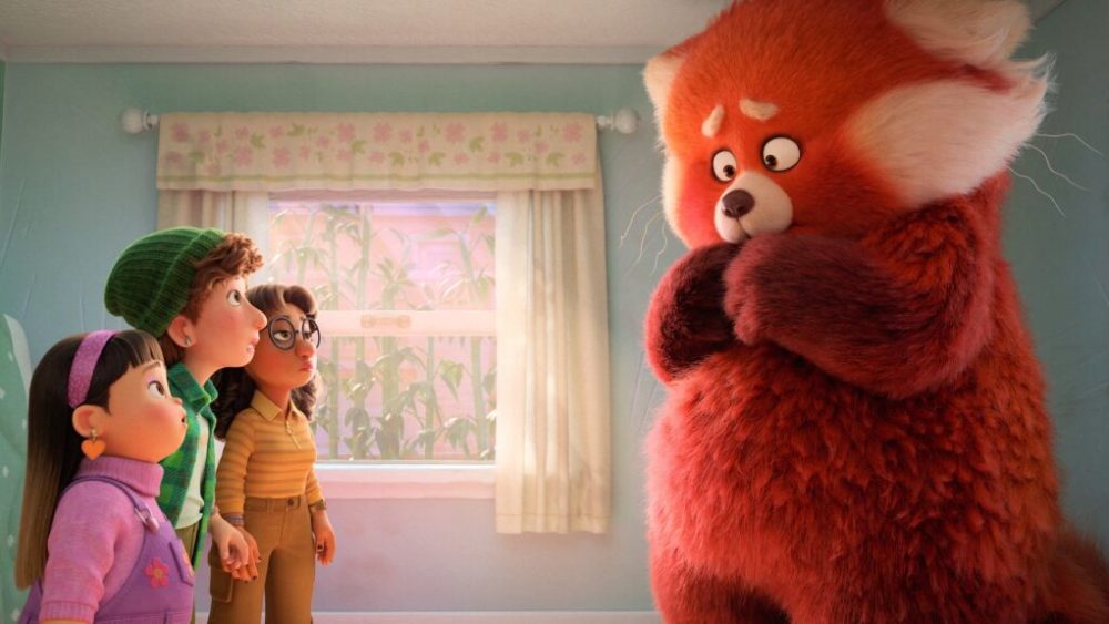 Mei Lee se transforme en panda roux dans Alerte rouge // Source : Disney/Pixar Mei Lee se transforme en panda roux dans Alerte rouge // Source : Disney/Pixar
