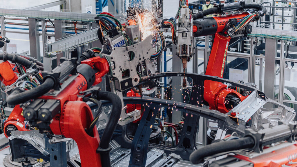 Le Tesla Model Y dans l'usine Gigafactory 4 // Source : Tesla Le Tesla Model Y dans l'usine Gigafactory 4 // Source : Tesla
