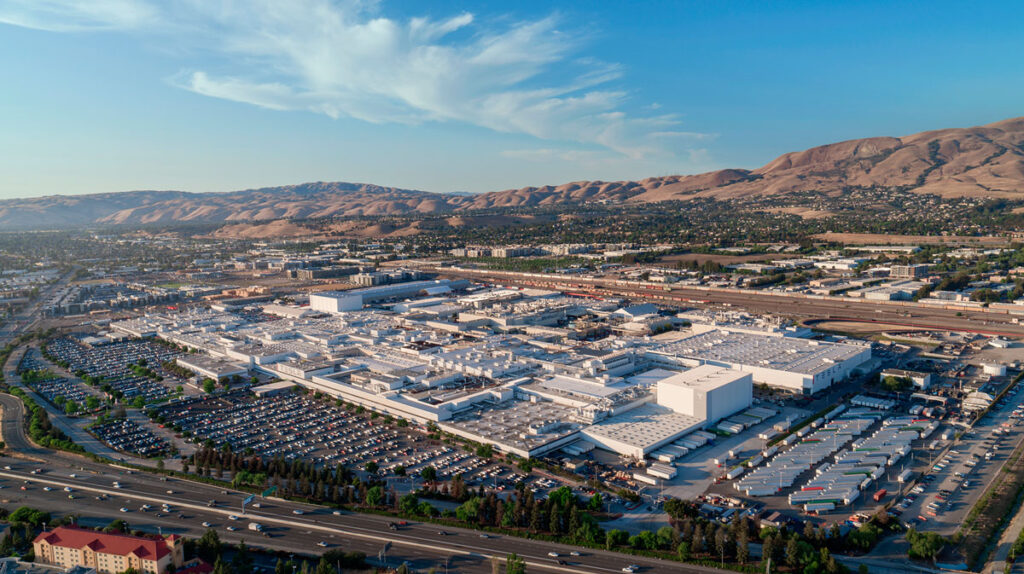 Tesla megafactory Freemont // Source : Tesla Tesla megafactory Freemont // Source : Tesla