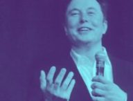 Elon Musk // Source : Wikimédias/montage Numerama Elon Musk // Source : Wikimédias/montage Numerama