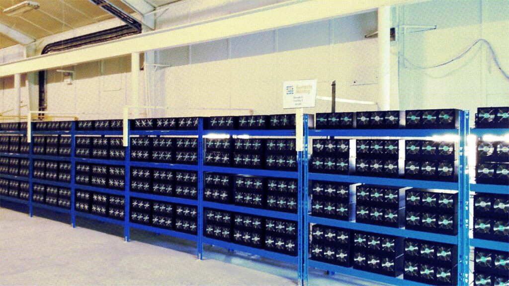Un parc d'ordinateur mine des crypto-monnaies // Source : Wikimedia Commons Un parc d'ordinateur mine des crypto-monnaies // Source : Wikimedia Commons