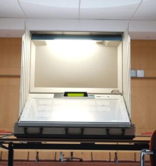 Machine à voter. // Source : Numerama