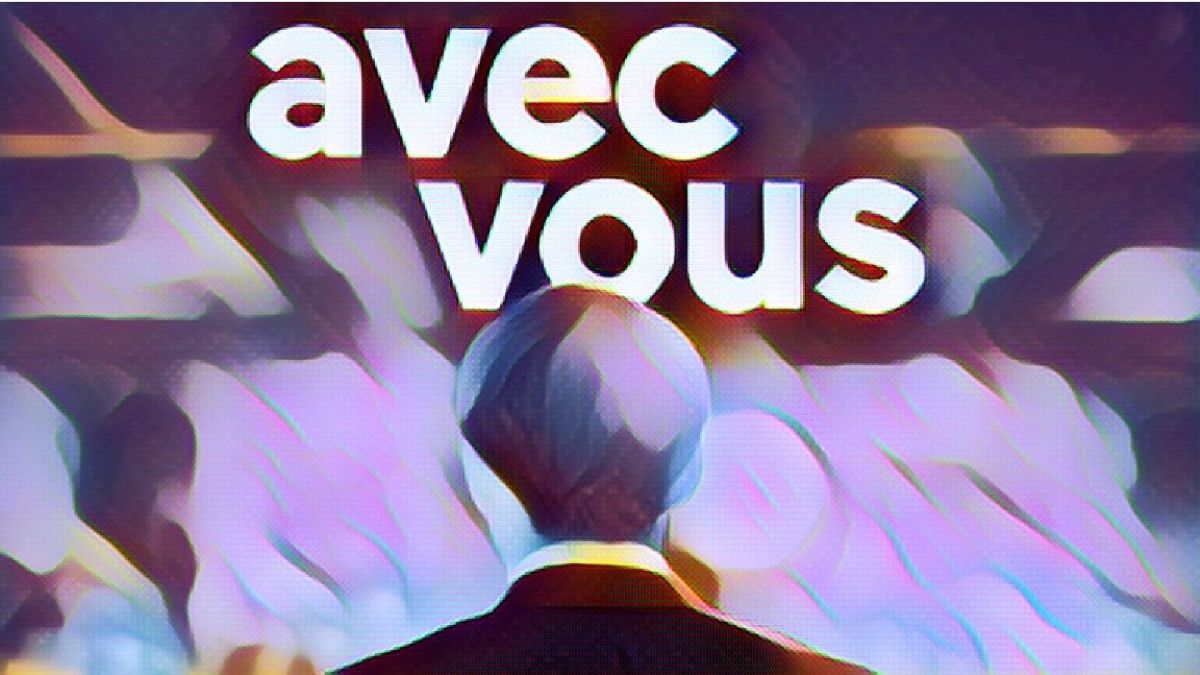 macron modifie affiche macron modifie affiche