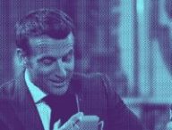 Macron qui parle dans son iPhone. // Source : YouTube/McFly et Carlito Macron qui parle dans son iPhone. // Source : YouTube/McFly et Carlito