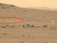 Le parachute de Perseverance. // Source : NASA/JPL-Caltech/ASU (image recadrée et annotée)