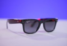 Les Ray-Ban Stories ressemblent à des Ray-Ban normales. // Source : Numerama Les Ray-Ban Stories ressemblent à des Ray-Ban normales. // Source : Numerama