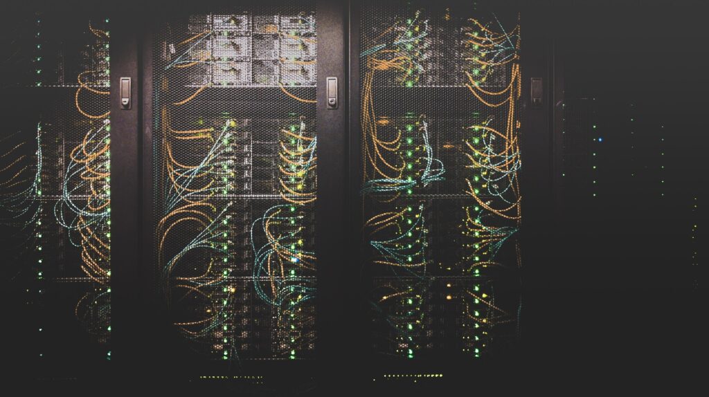 La construction de data center et l'hébergement de données en Europe est un enjeu important de la souveraineté numérique // Source : Taylor Vick / Unsplash La construction de data center et l'hébergement de données en Europe est un enjeu important de la souveraineté numérique // Source : Taylor Vick / Unsplash