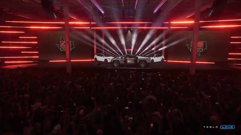 Cybertruck lors du show Giga Texas // Source : Capture du Live Tesla Cybertruck lors du show Giga Texas // Source : Capture du Live Tesla