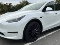 tesla-model-y-blanche