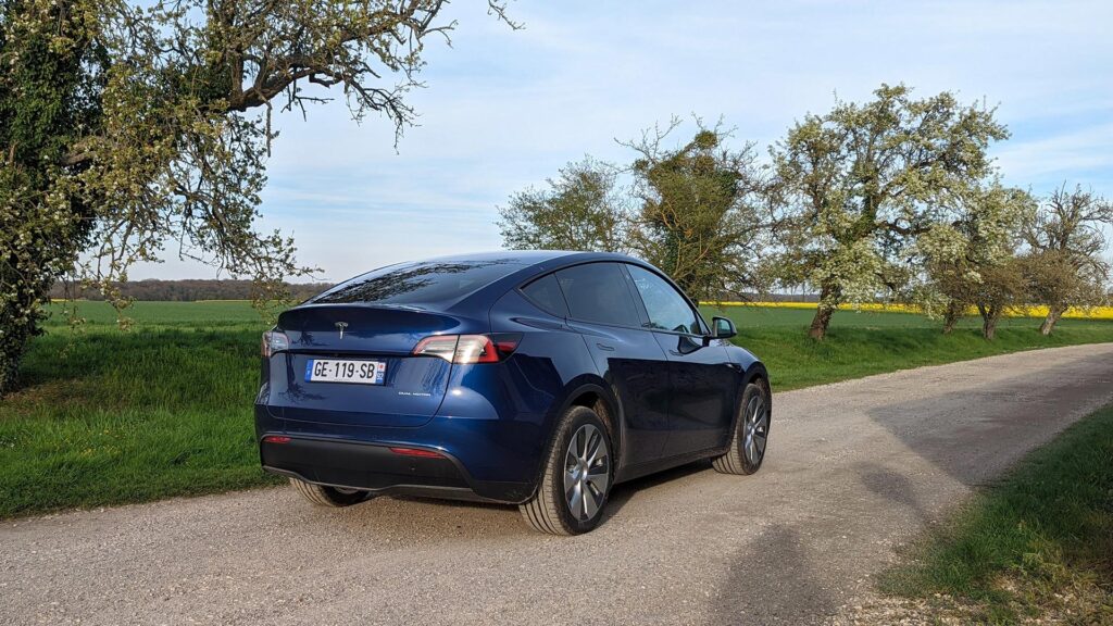 Tesla Model Y // Source : Raphaelle Baut pour Numerama Tesla Model Y // Source : Raphaelle Baut pour Numerama