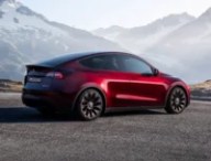 tesla-model-y-rouge tesla-model-y-rouge