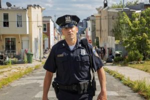 Jon Bernthal est terrifiant dans le rôle de Wayne Jenkins // Source : HBO
